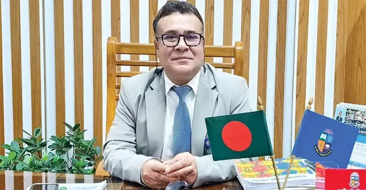 অপসারণের গুঞ্জনের মধ্যেই অস্ট্রেলিয়া যাচ্ছেন জাতীয় বিশ্ববিদ্যালয় ভিসি