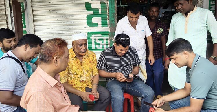 নাটোরে মুদি দোকান থেকে ১০ লাখ টাকার মালামাল চুরি