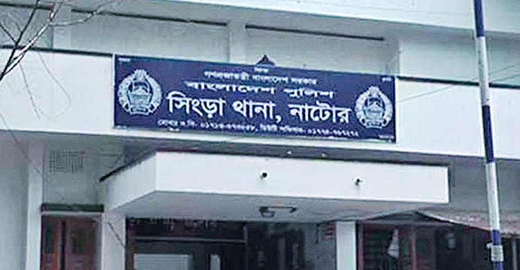 মরদেহ উদ্ধারে গিয়ে হামলার শিকার ৩ পুলিশ সদস্য, গাড়ি ভাঙচুর