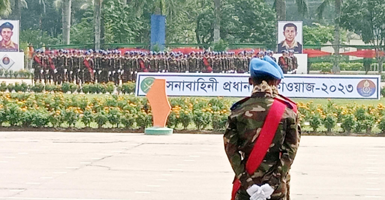 কাদিরাবাদ সেনানিবাসে রিক্রুট ব্যাচের কুচকাওয়াজ-শপথগ্রহণ অনুষ্ঠিত