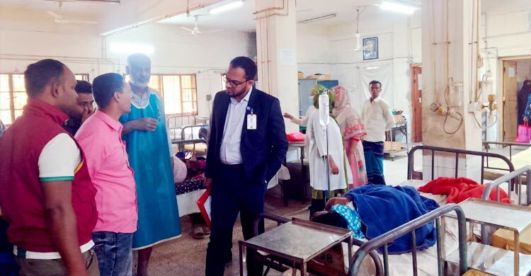 নাতনিকে লক্ষ্য করে নিক্ষেপ করা এসিডে দগ্ধ ৭০ বছরের বৃদ্ধা