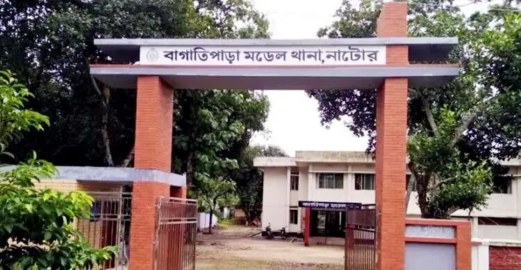 নাটোরে জুয়েলারি ব্যবসায়ীর ওপর হামলা, আটক ১