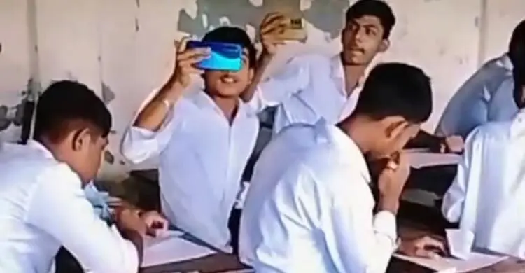 নবম শ্রেণির পরীক্ষায় নকলের ছড়াছড়ি, টিকটক ভিডিও ভাইরাল