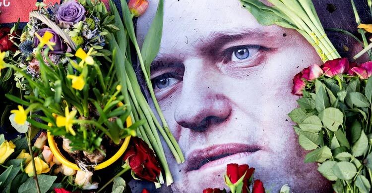 Navalny’s body to be held for 2 weeks for ‘chemical analysis’, family told