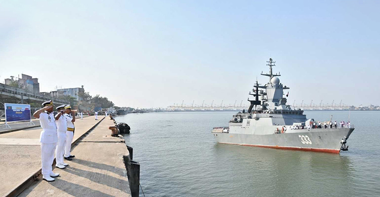 Russian corvettes in Chittagong on goodwill visit