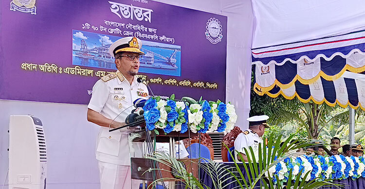 জাহাজ নির্মাণ শিল্পে স্বনির্ভরতা আনতে সরকারের পূর্ণ সহযোগিতা রয়েছে