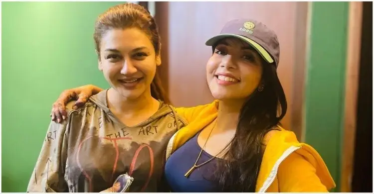 জয়াকে নিয়ে যা বললেন অভিনেত্রী কাজী নওশাবা আহমেদ