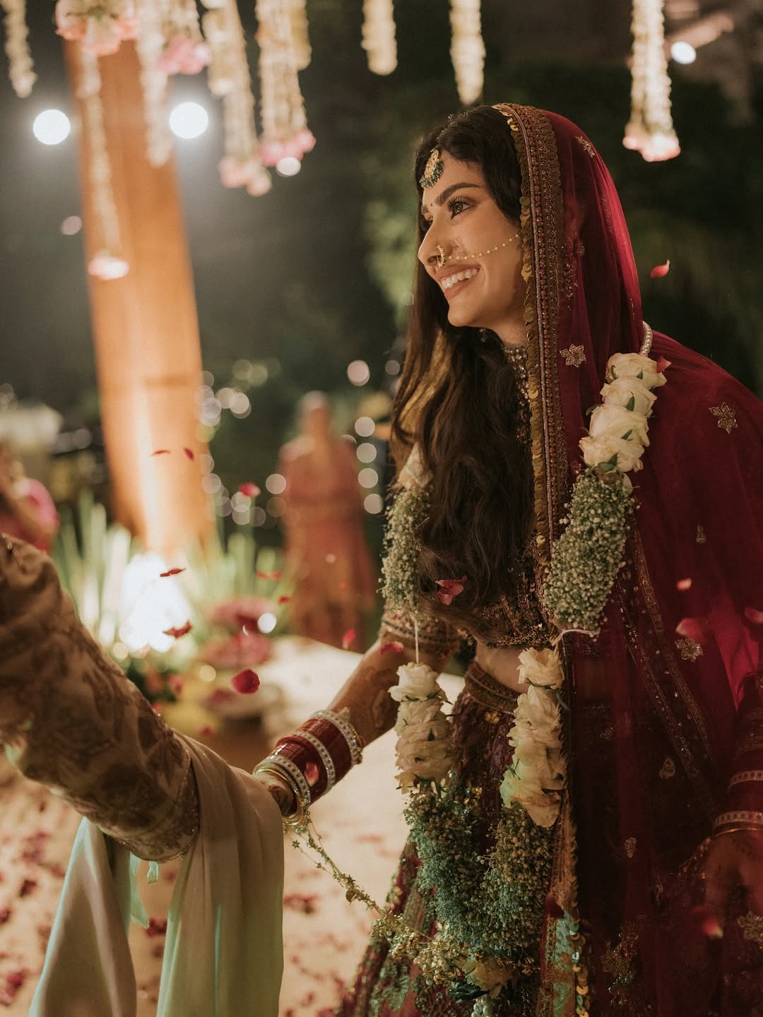 নায়াব মিধার বিয়ের সাজে কবিতার রঙ, ঐতিহ্যের গন্ধ