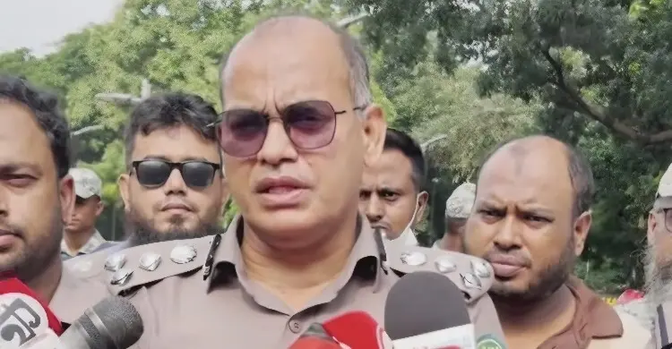 একটি দলের প্রতিষ্ঠাবার্ষিকী ঘিরে সর্বোচ্চ সতর্কতায় পুলিশ