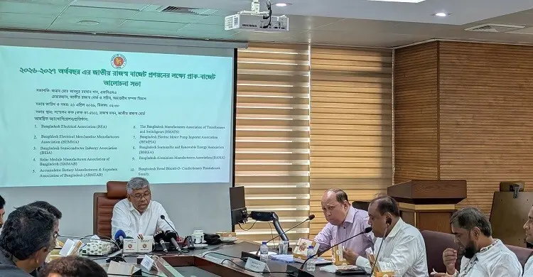 ব্যবসায়ীরা ধরেই নিয়েছেন হক-হালালি ব্যবসা করা যাবে না