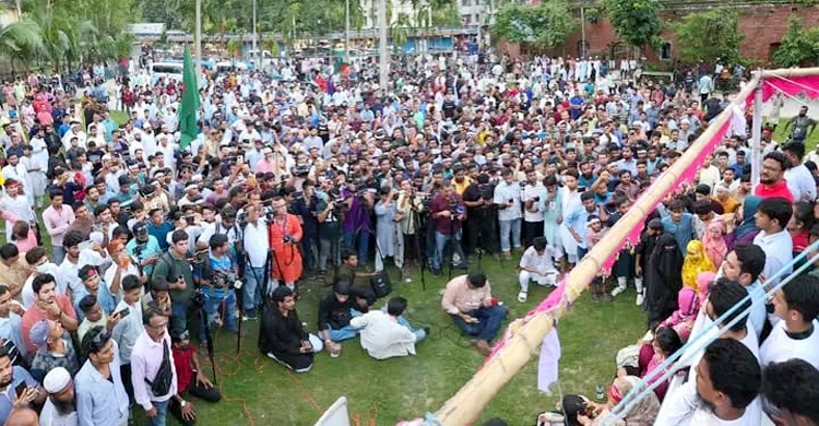 জুলাই গণঅভ্যুত্থানের স্বপ্ন বাস্তবায়নে রাস্তায় নেমেছি