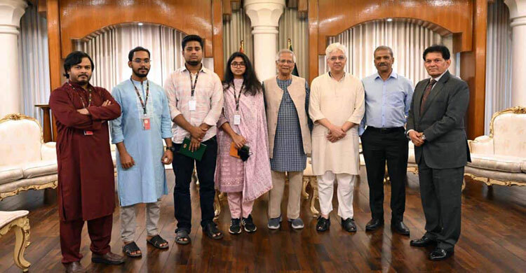 প্রধান উপদেষ্টার সঙ্গে এনসিপির বৈঠক