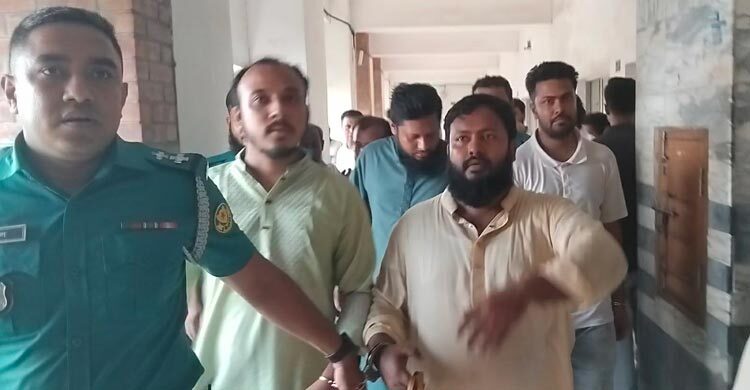 চাঁদাবাজির মামলায় এনসিপি নেতাসহ রিমান্ডে ৪