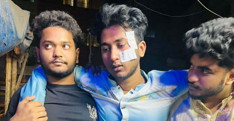 চাঁদাবাজির পাল্টাপাল্টি অভিযোগ, এনসিপির দুই পক্ষে সংঘর্ষে আহত ৪