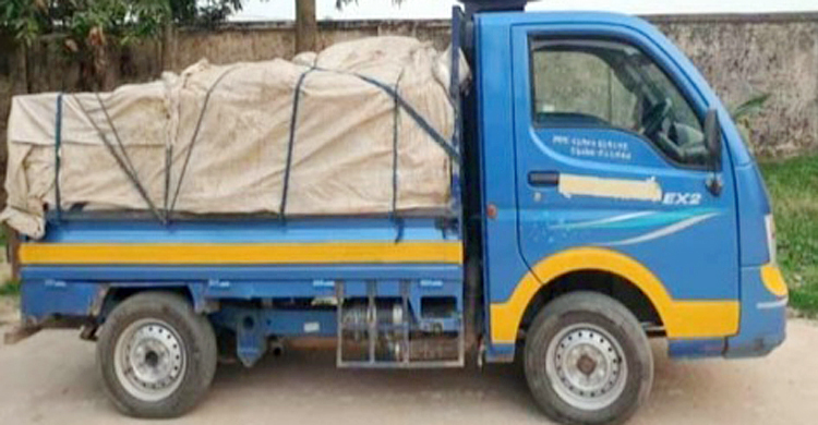 অবৈধ পথে আসা ১১২ মণ ভারতীয় চিনি জব্দ