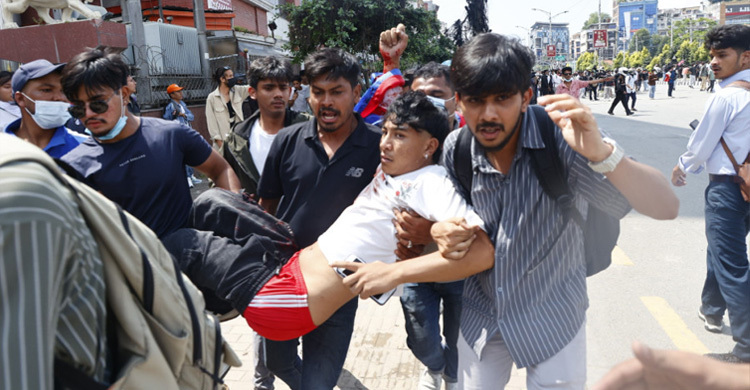 নেপালে জেন জি আন্দোলনে নিহত ৮, তীব্র হচ্ছে সংঘাত