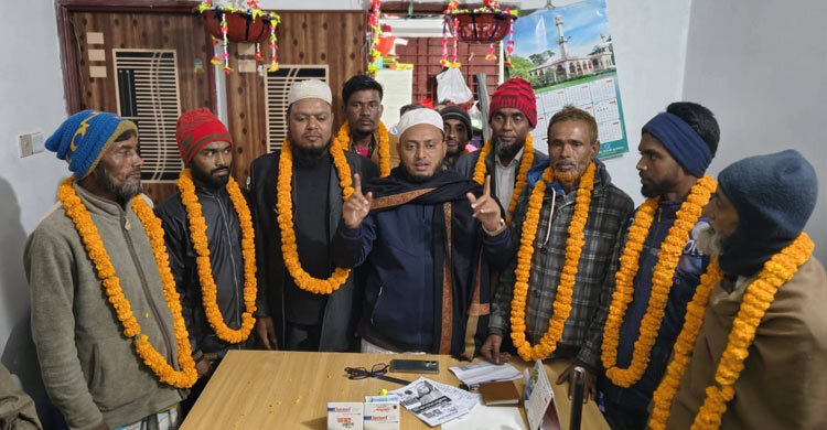 নেত্রকোনায় জামায়াতে যোগ দিলেন কৃষকদল সভাপতি-সম্পাদকসহ ১০ জন