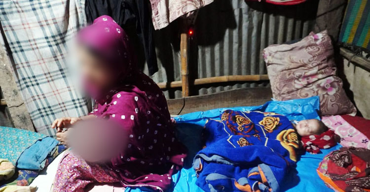 অভাবে যমজ সন্তান বিক্রির খবরে ছুটে গেলেন ডিসি