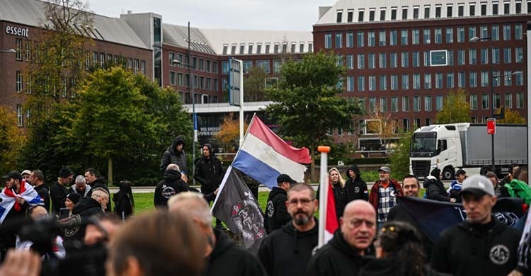 নেদারল্যান্ডের পার্লামেন্ট নির্বাচনে এগিয়ে ডেমোক্র্যাটস ৬৬