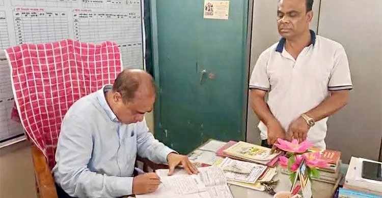 হাজিরা খাতায় সই করে ‘উধাও’ শিক্ষিকা, পরিদর্শনে গিয়ে এমপির ক্ষোভ