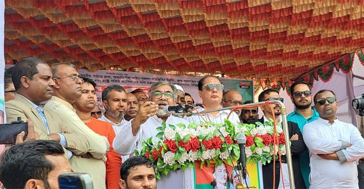 ভারতের প্রেম হাসিনার সঙ্গে, বাংলাদেশের মানুষের সঙ্গে নয়