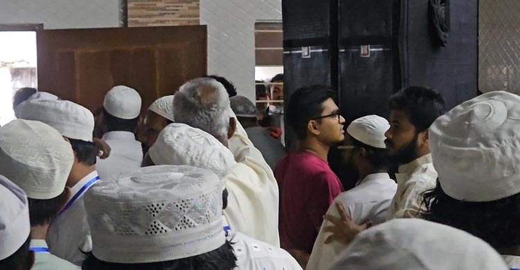 হট্টগোল-হাতাহাতিতে হেফাজত ইসলামের কাউন্সিল স্থগিত