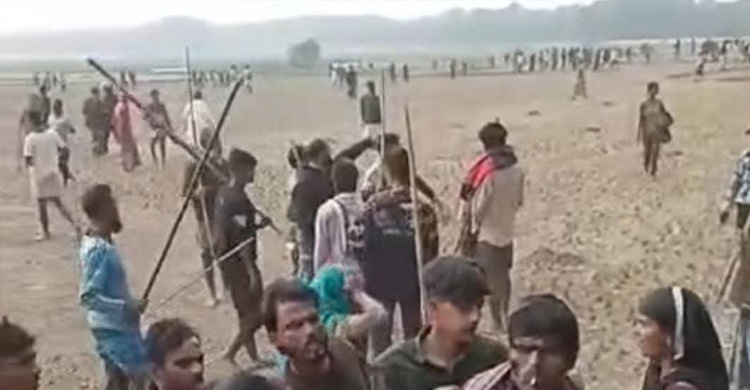 নেত্রকোনায় জমি নিয়ে বিরোধে সংঘর্ষ, আহত ৩০