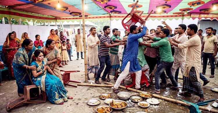 বউভাতে মাংস কম দেওয়ায় সংঘর্ষ, কনের বোনসহ আহত ১৫