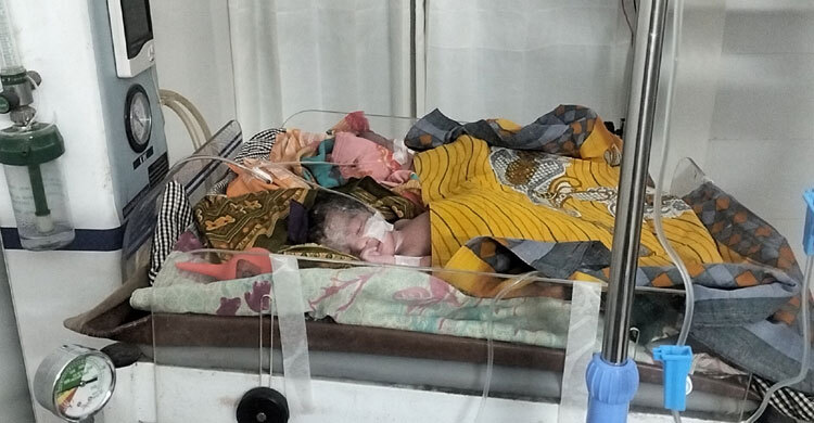 ভৈরবে একসঙ্গে তিন সন্তানের জন্ম দিলেন নারী, আনন্দে ভাসছে পরিবার