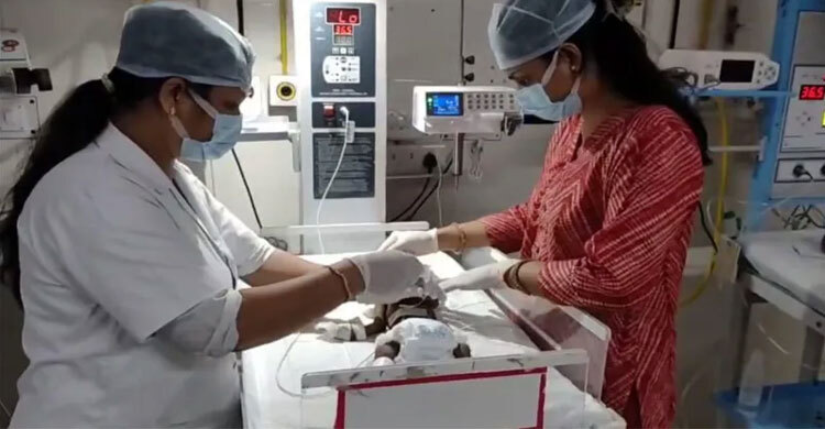 ভারতে ২০ দিনের মেয়ে নবজাতককে মাটিচাপা, জীবিত উদ্ধার করলো পুলিশ