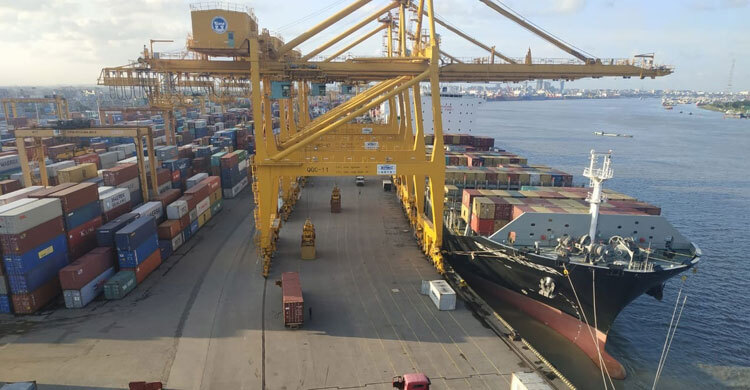 New mooring terminal boosts container handling
