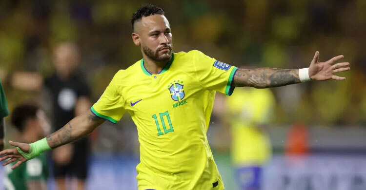 ১৭ মাস পর ব্রাজিল দলে ফিরলেন নেইমার