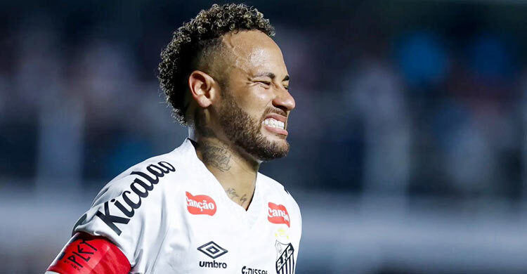 ফের ইনজুরি, এ বছর আর মাঠে নামতে পারবেন না নেইমার