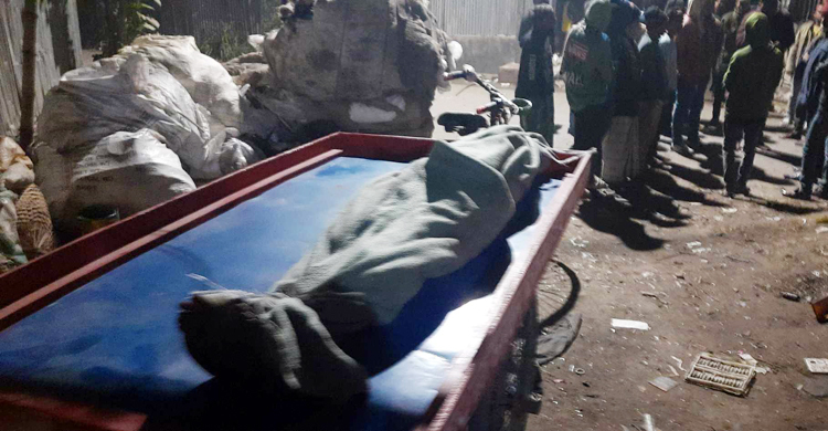 ভাঙারি দোকানে ঝুলছিল কিশোরের মরদেহ