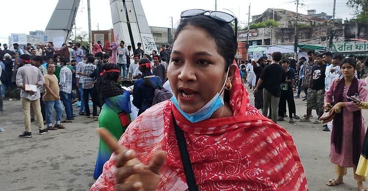 তিন ছেলেকে নিয়েই আন্দোলনে মা আসমা