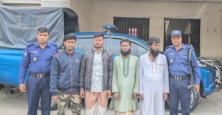 নারায়ণগঞ্জে আওয়ামী লীগ নেতাকর্মীসহ গ্রেফতার ৫২