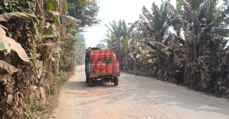 ভূমি অধিগ্রহণ জটিলতায় আটকে আছে ফোরলেন উন্নীতকরণের কাজ