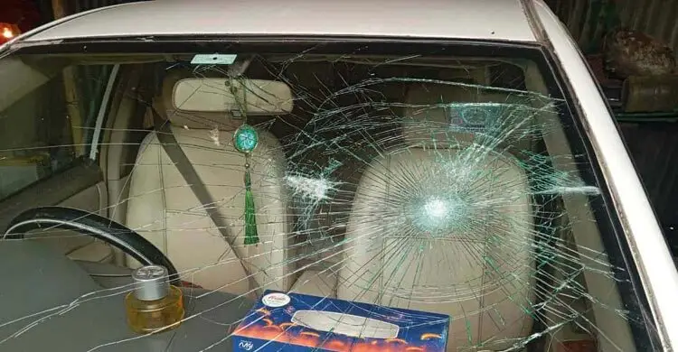 মাহফিল থেকে ফেরার পথে বক্তার গাড়িতে ডাকাতি, আহত ২