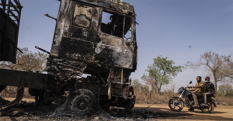 নাইজেরিয়ায় আত্মঘাতী হামলায় নিহত ২৩, আহত শতাধিক