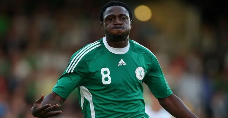 মাঠেই মৃত্যুর কোলে ঢলে পড়লেন নাইজেরিয়ার ফুটবলার