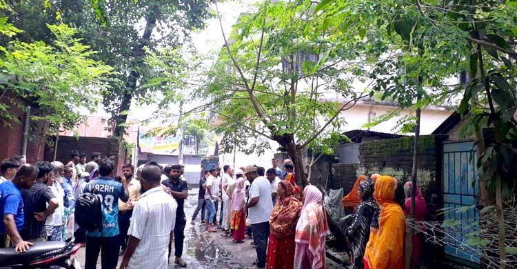 ‘খুন’ করে প্রতিবেশীকে দাফনের অনুরোধ ফুচকা বিক্রেতার