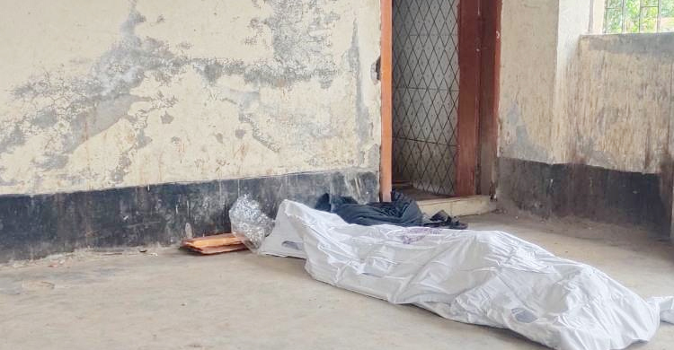 চট্টগ্রামে জাহাজ থেকে শ্রমিকের ঝুলন্ত মরদেহ উদ্ধার