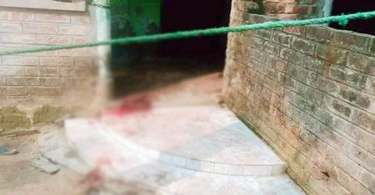 দুই সন্তানসহ স্ত্রীকে হত্যার পর ব্যবসায়ীর আত্মহত্যার চেষ্টা