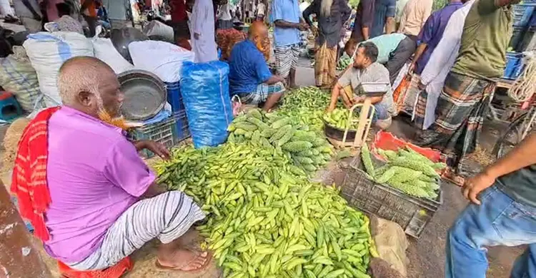 ‘এঙ্ক্যাই চলেল হামরা অ্যালা কী খেয়া বাঁচিম বাহে’