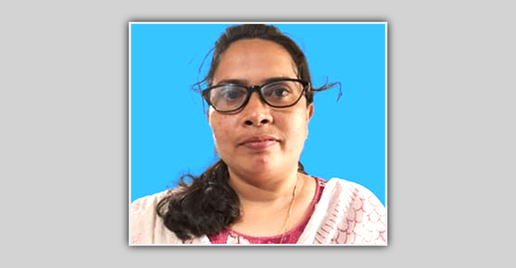 ঘুস নেওয়ার অভিযোগে ভূমি কার্যালয়ের নারী কর্মচারীকে বরখাস্ত