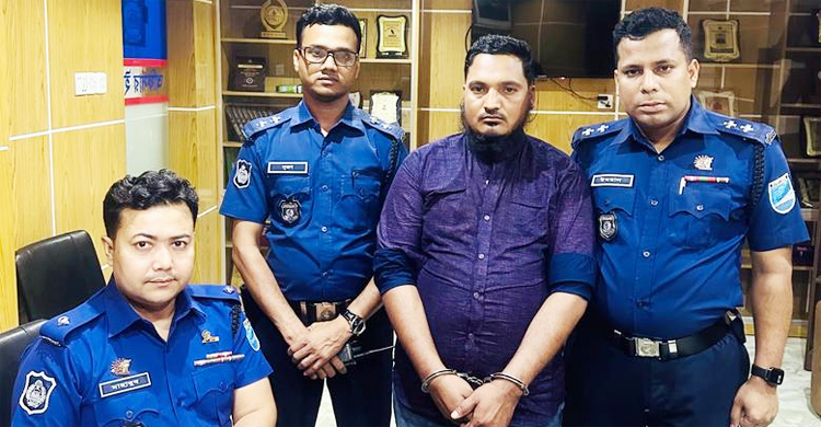 সোনারগাঁয়ে ২৩ হাজার ইয়াবাসহ মাদক ব্যবসায়ী গ্রেফতার