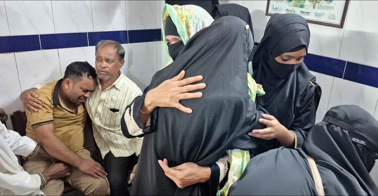 টনসিল-পলিপাস অপারেশনের পর প্রাণ গেলো নারীর, চেম্বারে হামলা