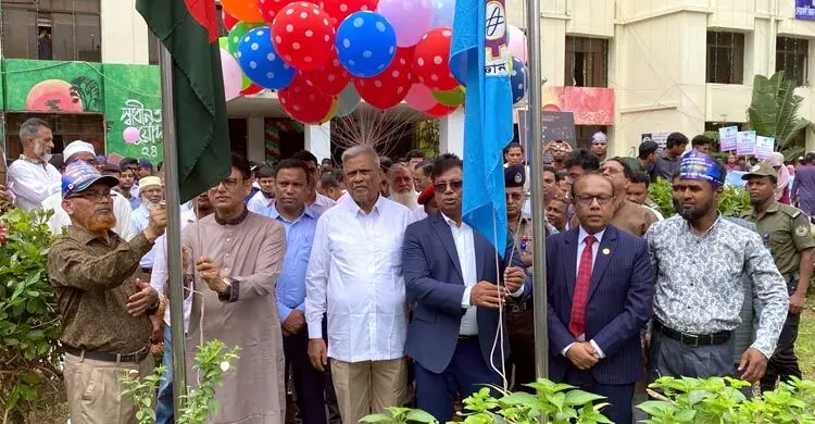 খালেদা জিয়ার স্মৃতির প্রতি শ্রদ্ধা জানাতে নোয়াখালীতে শিক্ষামন্ত্রী