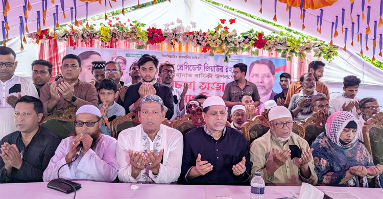 জিয়াউর রহমানের শাহাদাতবার্ষিকীতে বিএনপি নেতার জোড়া গরুর মেজবানি