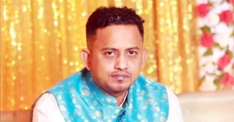 দুর্গন্ধের উৎস খুঁজতে গিয়ে মিললো যুবকের মরদেহ